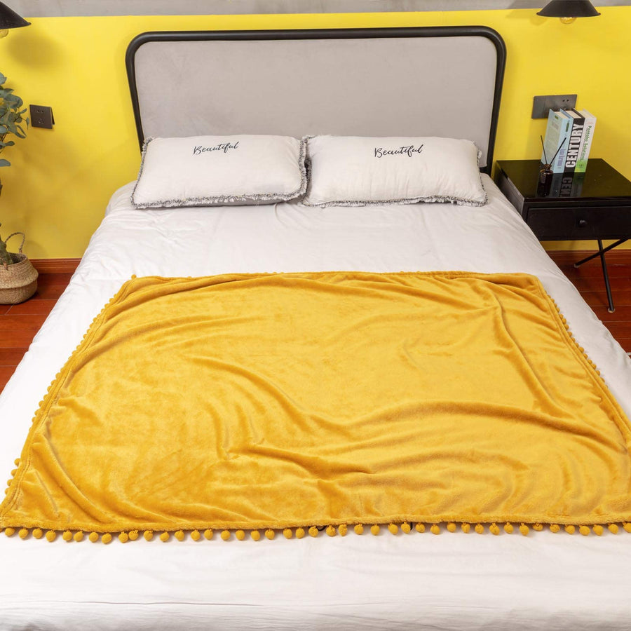 Flannel Blanket with Pompom Fringe Lightweight Cozy Bed Blanket Soft Throw