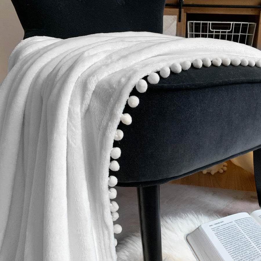 Flannel Blanket with Pompom Fringe Lightweight Cozy Bed Blanket Soft Throw