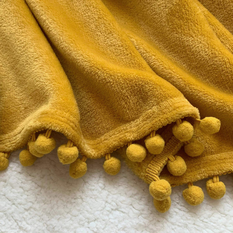 Flannel Blanket with Pompom Fringe Lightweight Cozy Bed Blanket Soft Throw