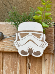 Star Wars Mini PlantersI’m in love with these magnets. Faux plants are my thing..... I don’t have a green thumb. 

The Star Wars collection is so adorable. 

Approximate sizes 
Millennium Star Wars Mini Planters