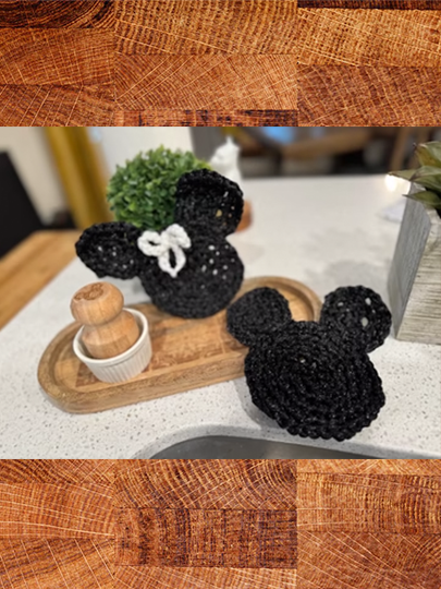 Mickey Scrubbies with Wood TrayIntroducing our exquisite mango wood tray with a wood dish brush and two adorable Mickey-shaped scrubby sponges! This charming set is perfect for adding a touch of DMickey Scrubbies