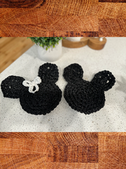 Mickey Scrubbies with Wood TrayIntroducing our exquisite mango wood tray with a wood dish brush and two adorable Mickey-shaped scrubby sponges! This charming set is perfect for adding a touch of DMickey Scrubbies