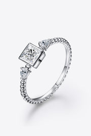 Moissanite Square Shape 925 Sterling Silver RingIncludes:A matching box.No certificate of authenticity and limited warranty card with gemological research association (GRA), because a single moissanite has fewer cMoissanite Square Shape 925 Sterling Silver Ring