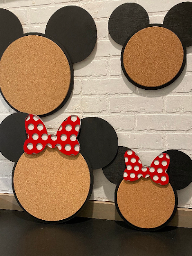 Mouse Pin BoardThis Mickey Mouse shaped pin board is perfect for adding a touch of whimsy and organization to your space! Made from high-quality wood and cork materials, this pin bMouse Pin Board